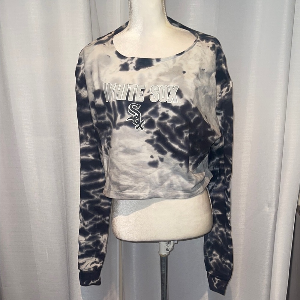 White Sox Womens Tie-Dye Rush Cropped Sweater